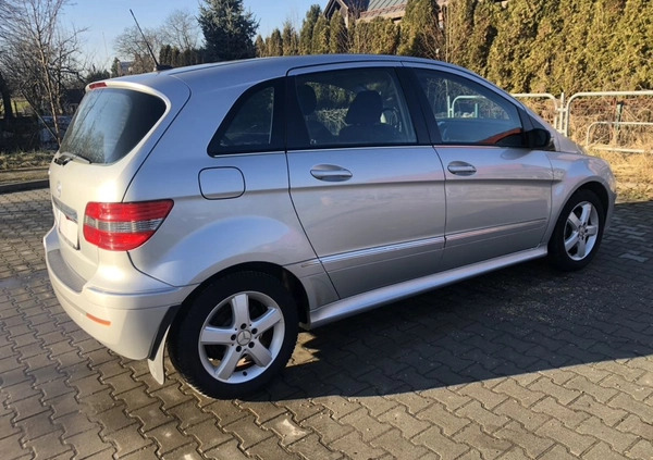 Mercedes-Benz Klasa B cena 15900 przebieg: 168000, rok produkcji 2005 z Sędziszów Małopolski małe 379